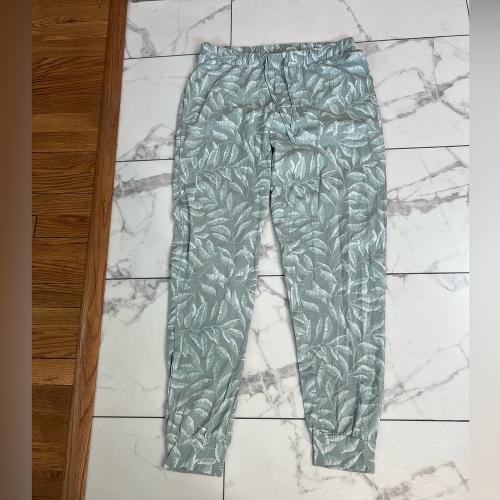 Leaf Pattern Women's Jogger Pants